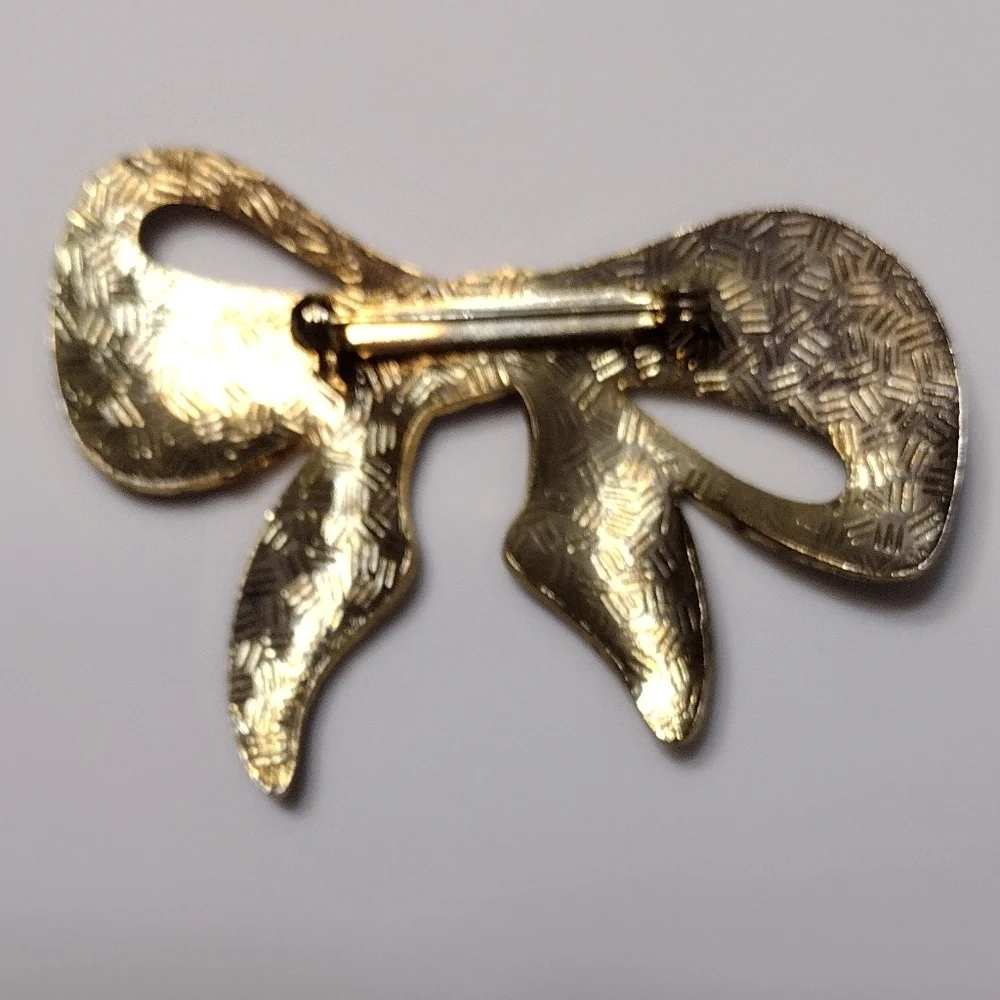 Cloisonne, Goldtone & Silvertone Bow Brooches Vintage
